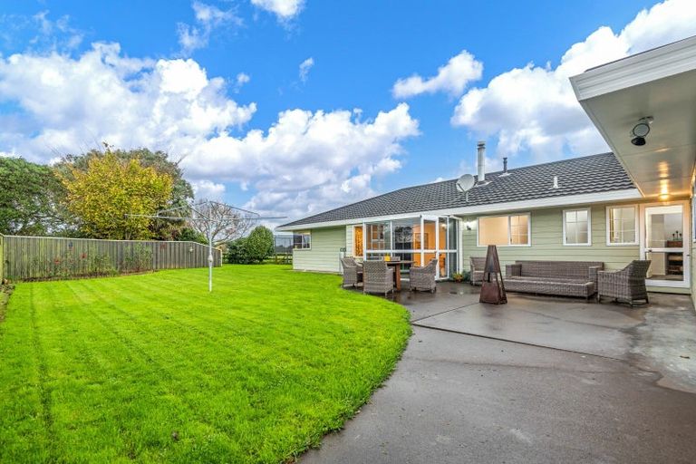 Photo of property in 130 Parewanui Road, Bulls, 4894