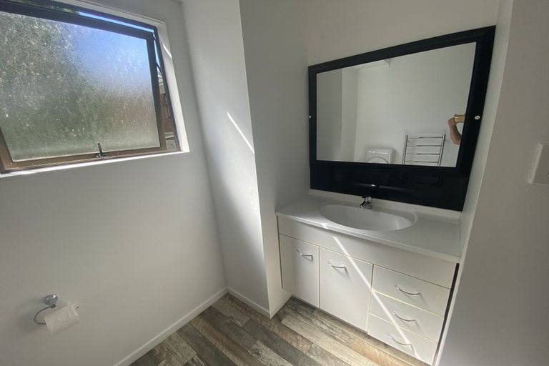 Photo of property in 1/17 Ervine Place, Bucklands Beach, Auckland, 2014