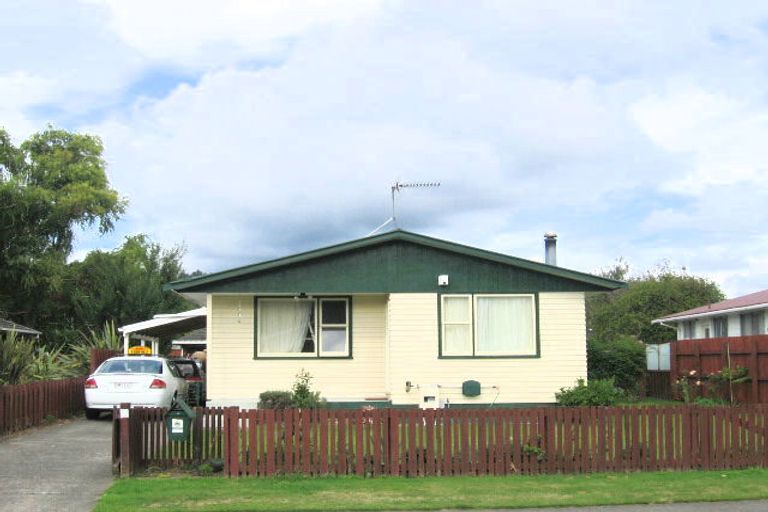 Photo of property in 22 Clouston Park Road, Clouston Park, Upper Hutt, 5018