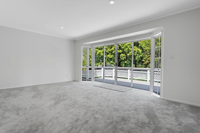 Photo of property in 2/2 Napoleon Avenue, Milford, Auckland, 0620