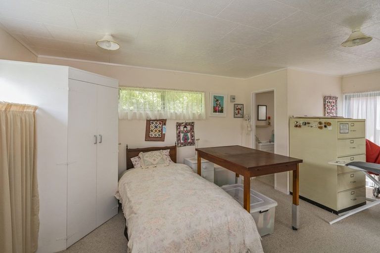 Photo of property in 14 Hamilton Crescent, Whitianga, 3510