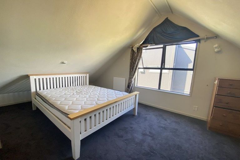 Photo of property in 8 Caples Place, Fernhill, Queenstown, 9300