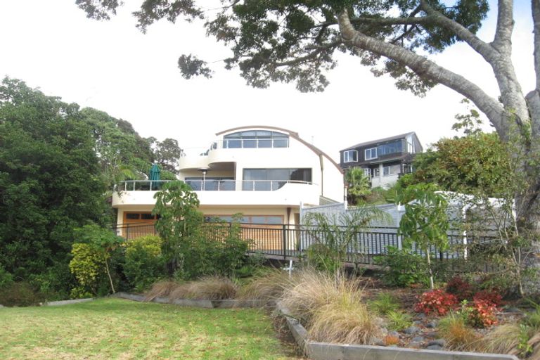 Photo of property in 143a Mellons Bay Road, Mellons Bay, Auckland, 2014