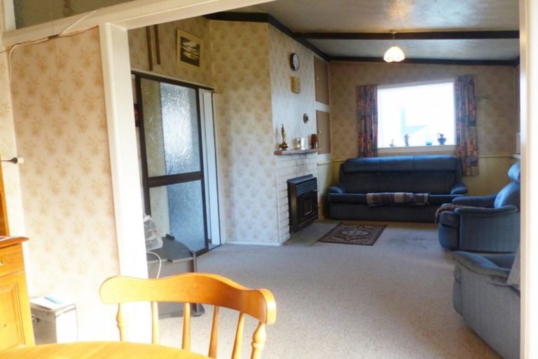 Photo of property in 28 Leonard Street, Waimate, 7924