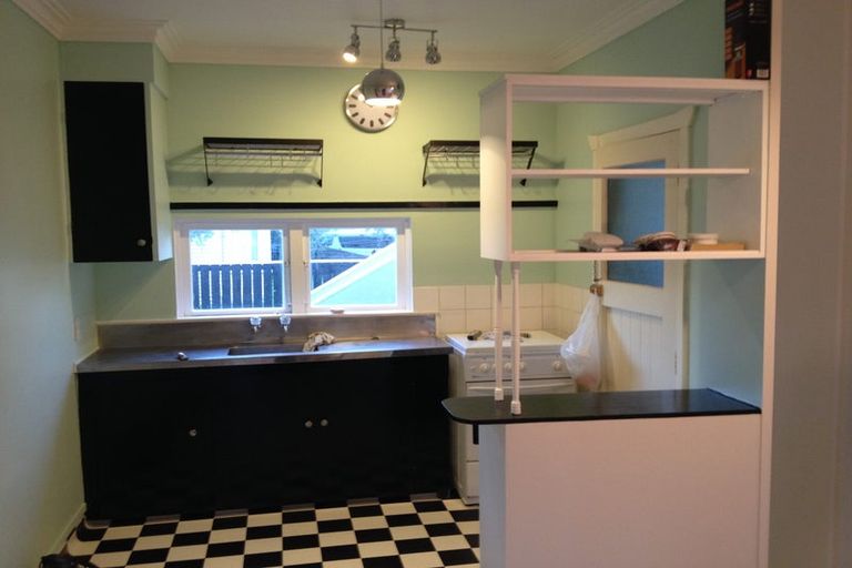 Photo of property in 2/3 Mudie Street, Alicetown, Lower Hutt, 5010