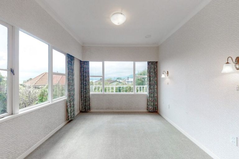 Photo of property in 451 Muritai Road, Eastbourne, Lower Hutt, 5013