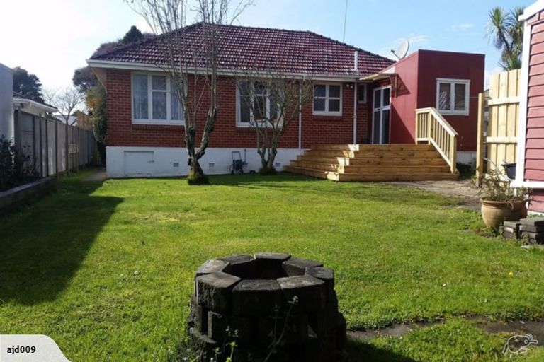 Photo of property in 27 Haultain Street, Fairfield, Hamilton, 3214