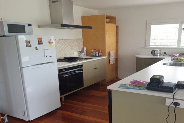 Photo of property in 60 Mclarin Road, Glenbrook, Waiuku, 2681