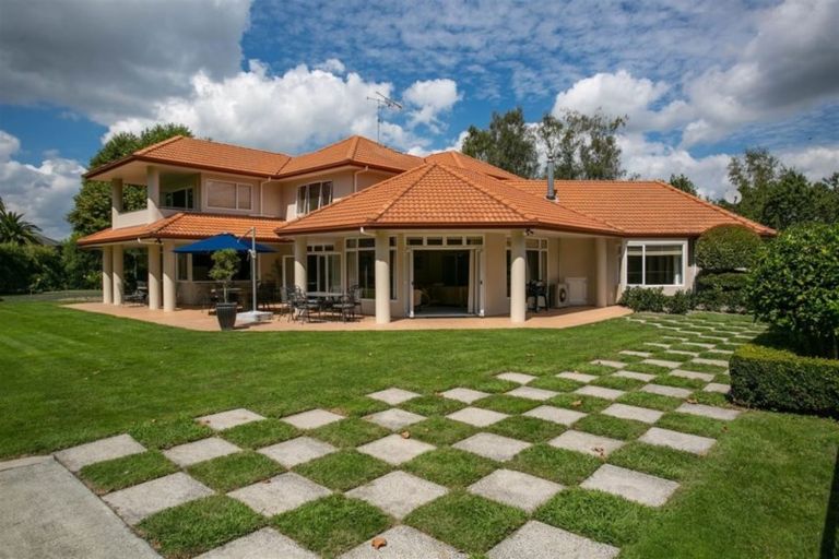 Photo of property in 2/105 Peake Road, Cambridge, 3493