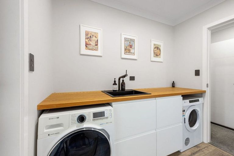 Photo of property in 11 South Oaks Close, Pukemoremore, Cambridge, 3493