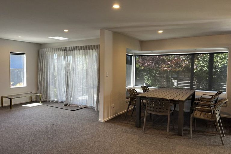 Photo of property in 2a Busby Hill, Havelock North, 4130