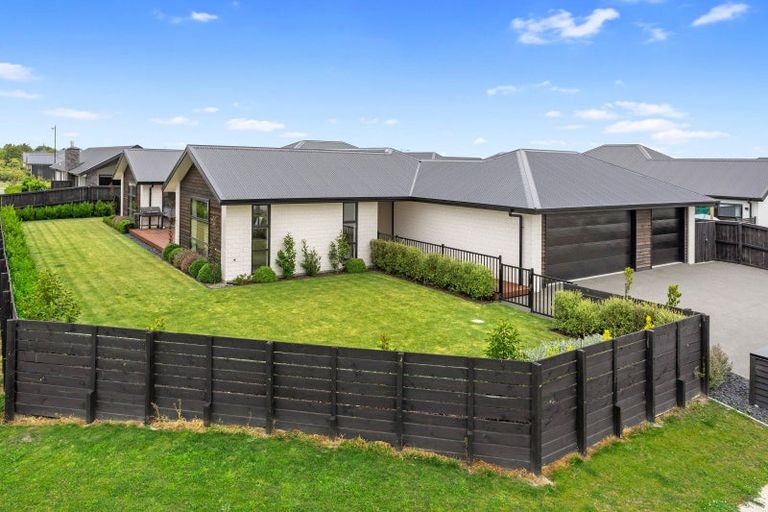 Photo of property in 2 Valour Drive, Rangiora, 7400