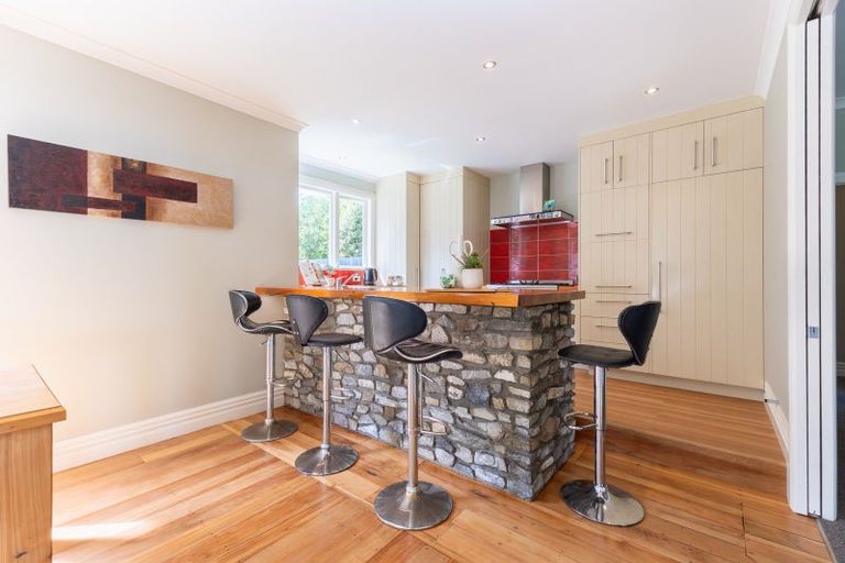 Photo of property in 43 Dale Road, Raumati South, Paraparaumu, 5032