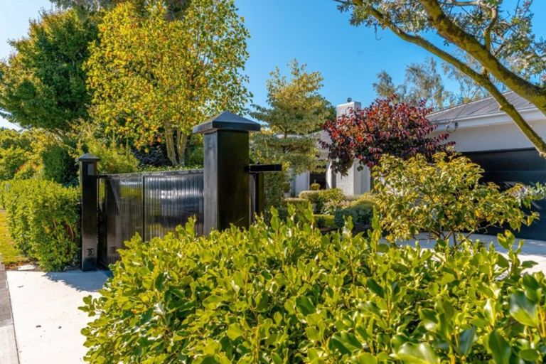 Photo of property in 15 Mcmaster Street, Greytown, 5712