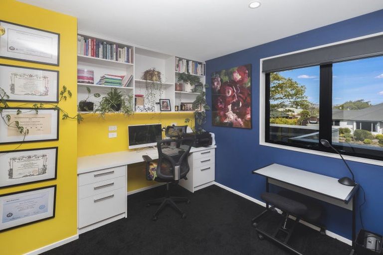 Photo of property in 2 Country Place, Burwood, Christchurch, 8083