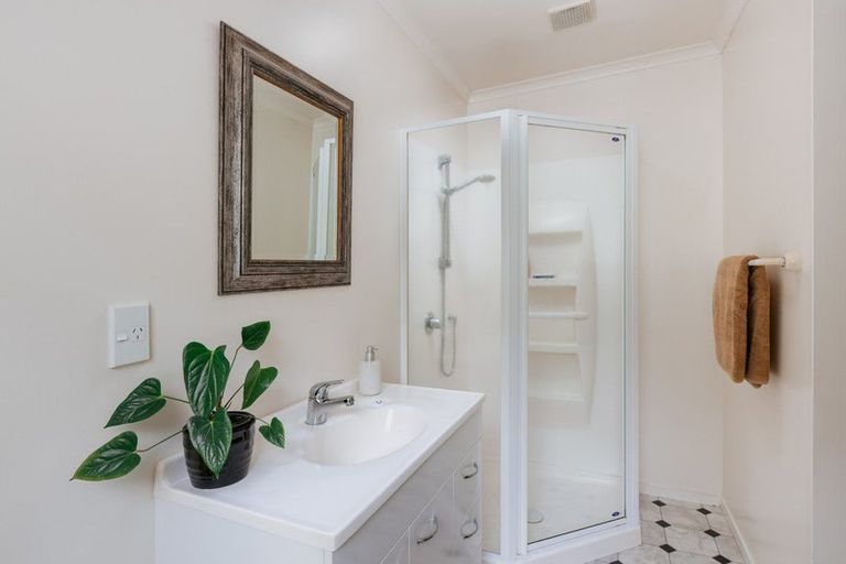 Photo of property in 1 Grasmere Way, Bethlehem, Tauranga, 3110