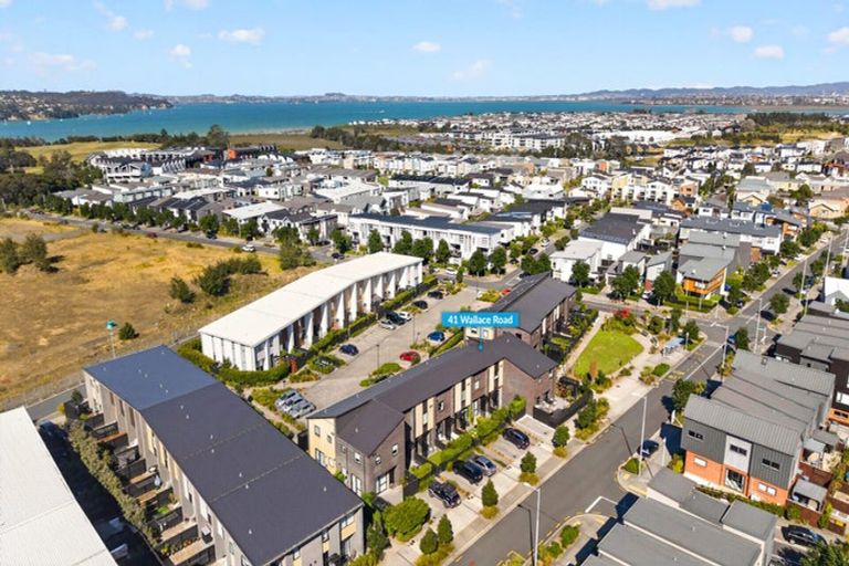 Photo of property in 41 Wallace Road, Hobsonville, Auckland, 0616
