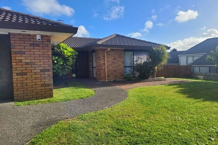 Photo of property in 10 Orangewood Drive, Northpark, Auckland, 2013