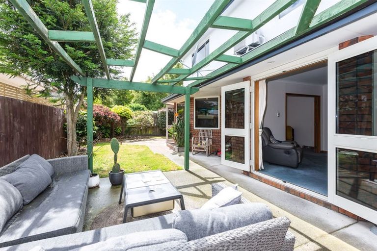 Photo of property in 408 Memorial Avenue, Burnside, Christchurch, 8053