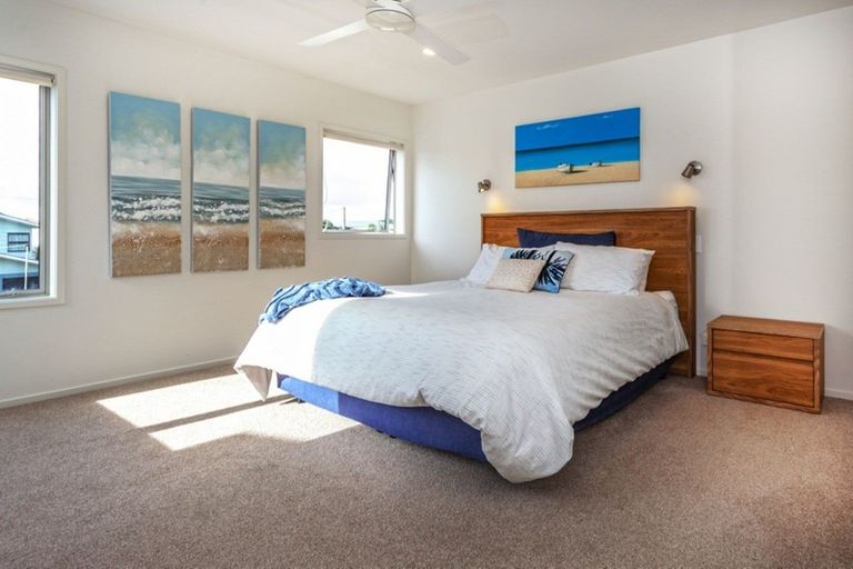 Photo of property in 218a Beverley Terrace, Whangamata, 3620