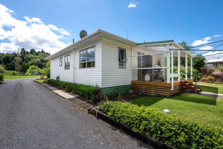 Photo of property in 13 Kahu Street, Ohura, 3926