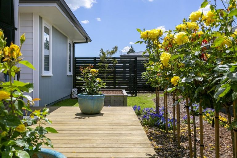 Photo of property in 6 Maison Way, Rangatira Park, Taupo, 3330
