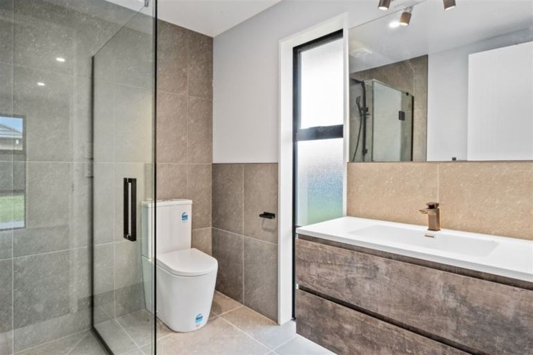 Photo of property in 16 Koura Drive, Rangiora, 7400