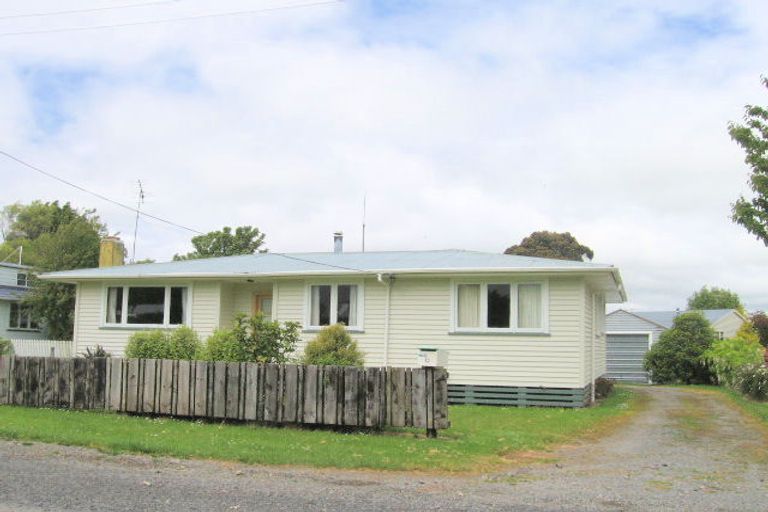 Photo of property in 6 Martin Place, Ohakune, 4625