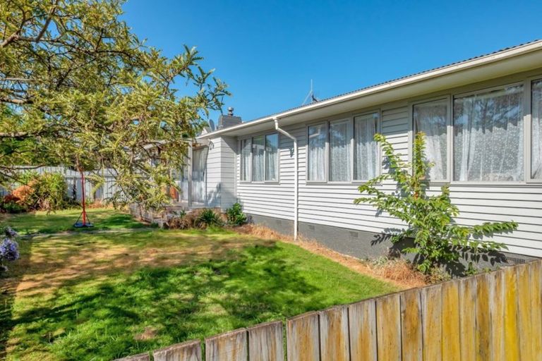 Photo of property in 4a Queen Road, Bellevue, Tauranga, 3110