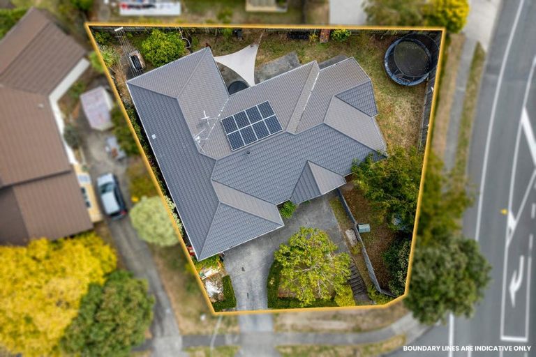 Photo of property in 36 Guildford Drive, Paraparaumu, 5032