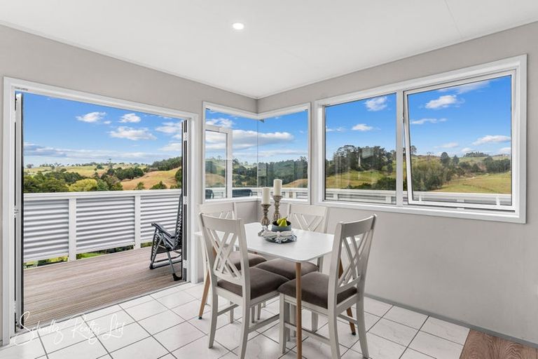 Photo of property in 7 Hebe Lane, Maungaturoto, 0520