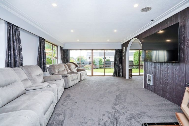 Photo of property in 82 Kildare View, Waikiwi, Invercargill, 9810
