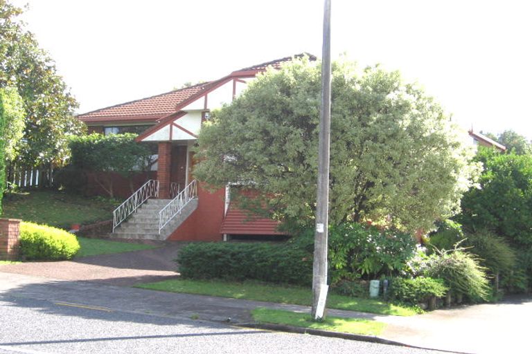 Photo of property in 23 Loloma Drive, Half Moon Bay, Auckland, 2012