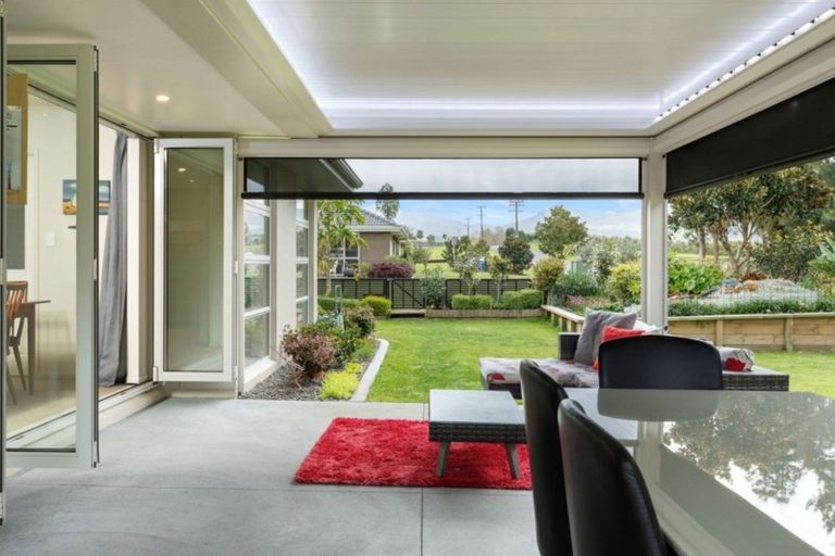 Photo of property in 2 Gleneagles Drive, Aongatete, Katikati, 3178