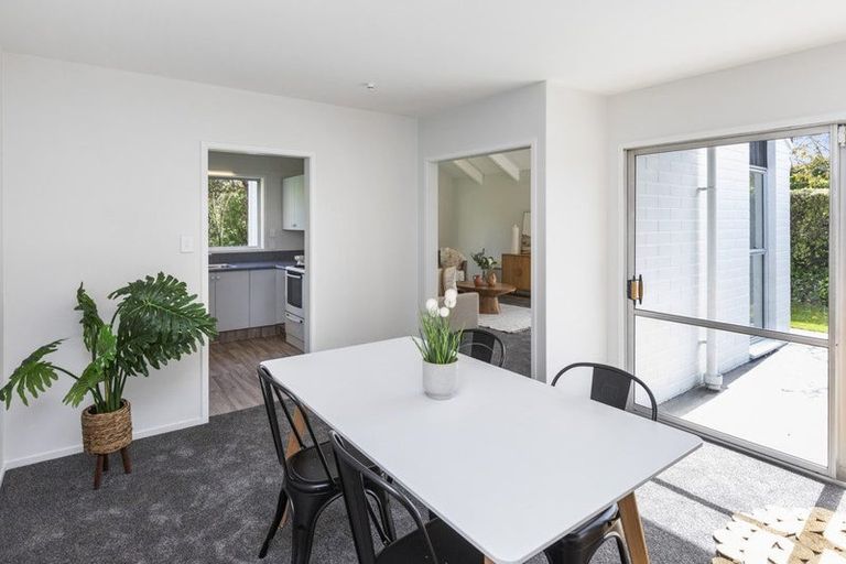 Photo of property in 2/34 Greers Road, Burnside, Christchurch, 8041