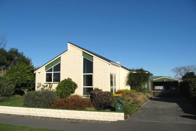 Photo of property in 47 Sarabande Avenue, Redwood, Christchurch, 8051