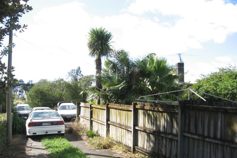Photo of property in 28 Ennis Avenue, Pakuranga Heights, Auckland, 2010
