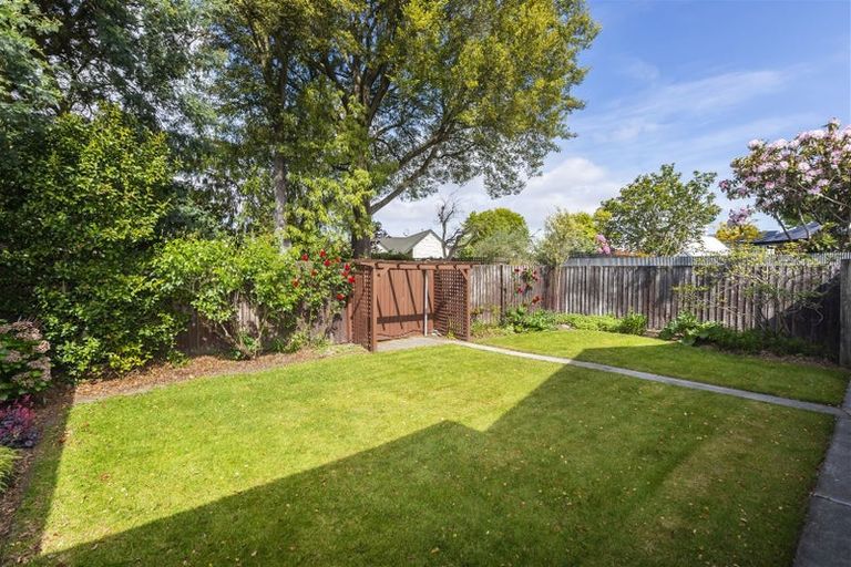 Photo of property in 7 Willowbrook Place, Fendalton, Christchurch, 8052