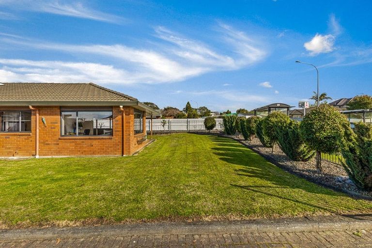 Photo of property in 4 Wiseley Road, Hobsonville, Auckland, 0618