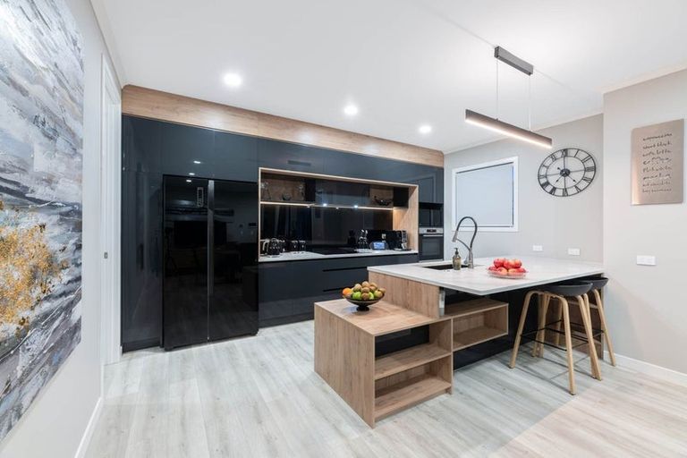 Photo of property in 9 Habitat Place, Hobsonville, Auckland, 0616