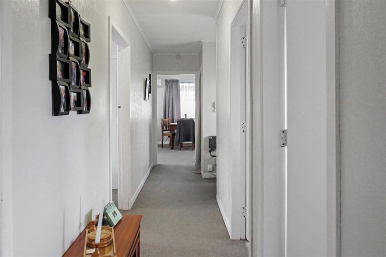 Photo of property in 35 Park Road, Western Heights, Rotorua, 3015