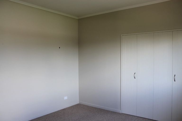 Photo of property in 4 Queen Street, Winton, 9720