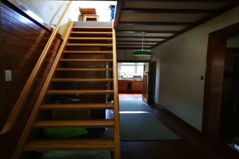 Photo of property in 12 Harvey Road, Bluff Hill, Napier, 4110