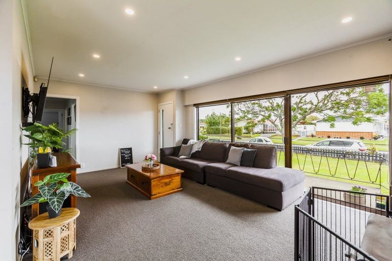 Photo of property in 27 Clarence Cox Crescent, Pirimai, Napier, 4112