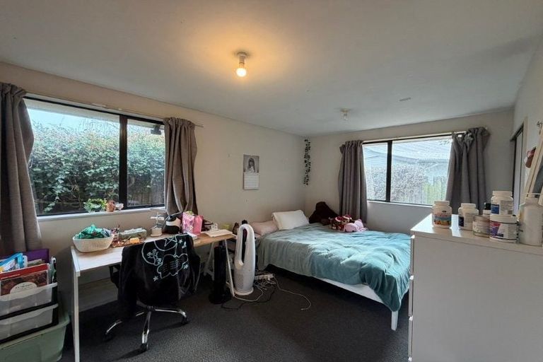 Photo of property in 2/25 Owens Terrace, Upper Riccarton, Christchurch, 8041