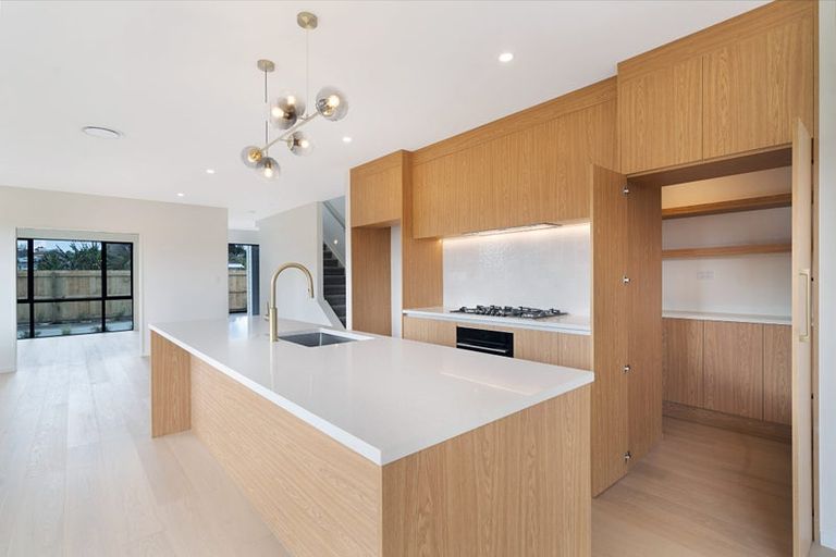 Photo of property in 41c Candia Road, Swanson, Auckland, 0614