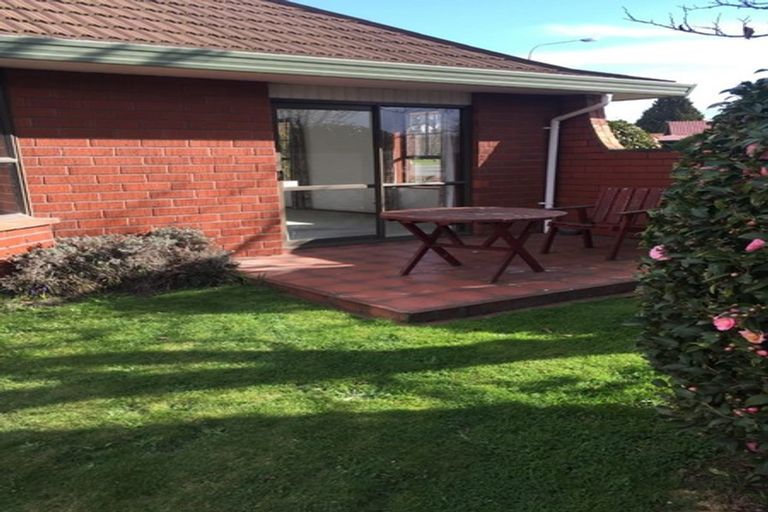 Photo of property in 31 Sayers Crescent, Ilam, Christchurch, 8041