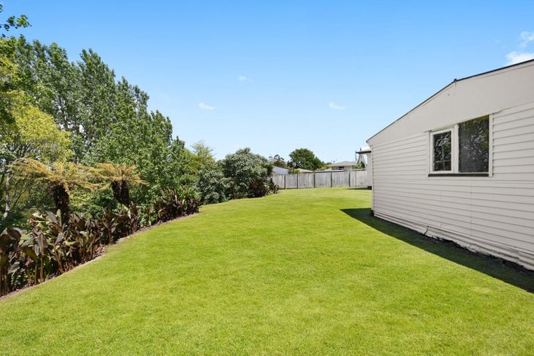 Photo of property in 56 Southsea Crescent, Silverdale, Hamilton, 3216