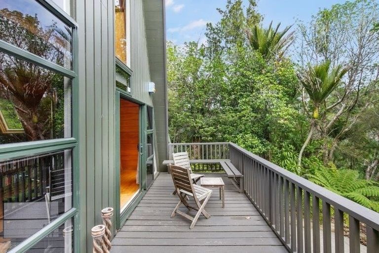 Photo of property in 36 Titirangi Beach Road, Titirangi, Auckland, 0604