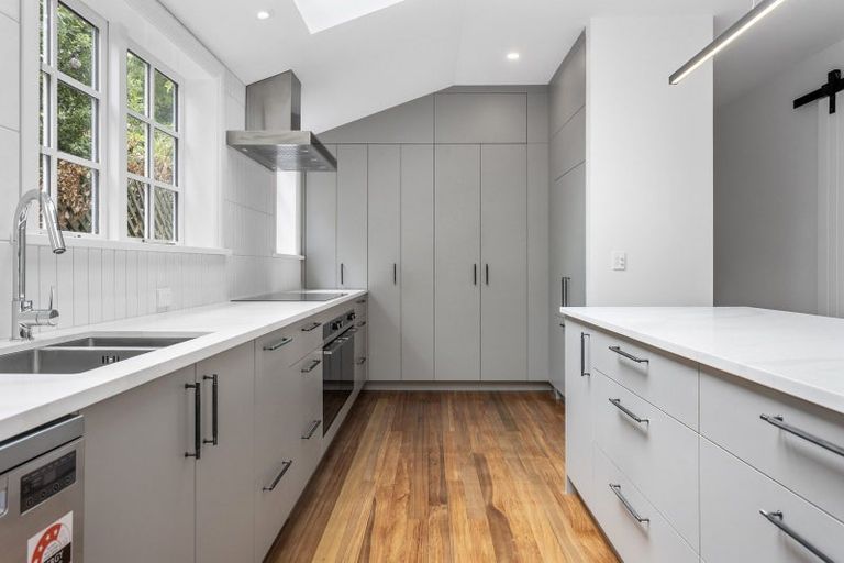 Photo of property in 65 Kotare Street, Fendalton, Christchurch, 8041